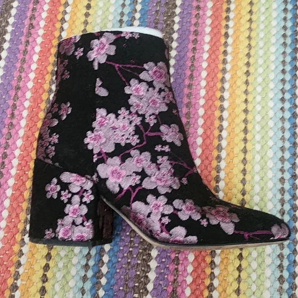 Sam Edelman Embroidered Floral Black and Pink Ankle Boots - Picture 8 of 10